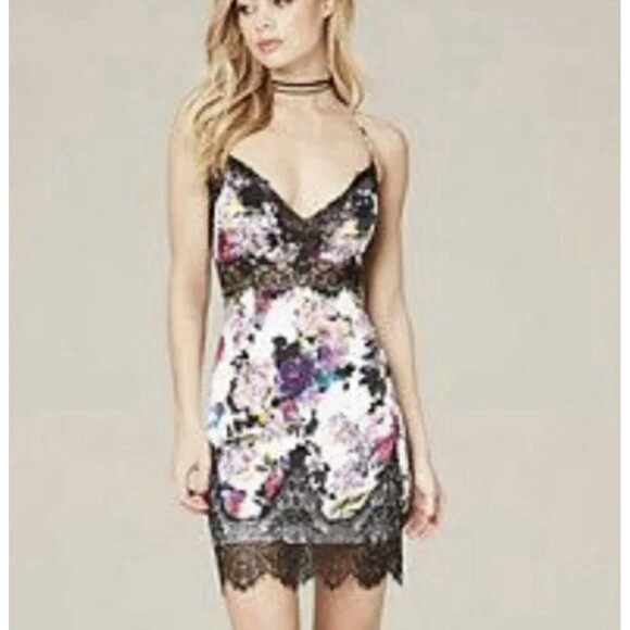 Bebe Women Pía Printed Silk Lined Dainty Laced Mini Dress Goth Whimsigoth Fairy - Picture 1 of 15